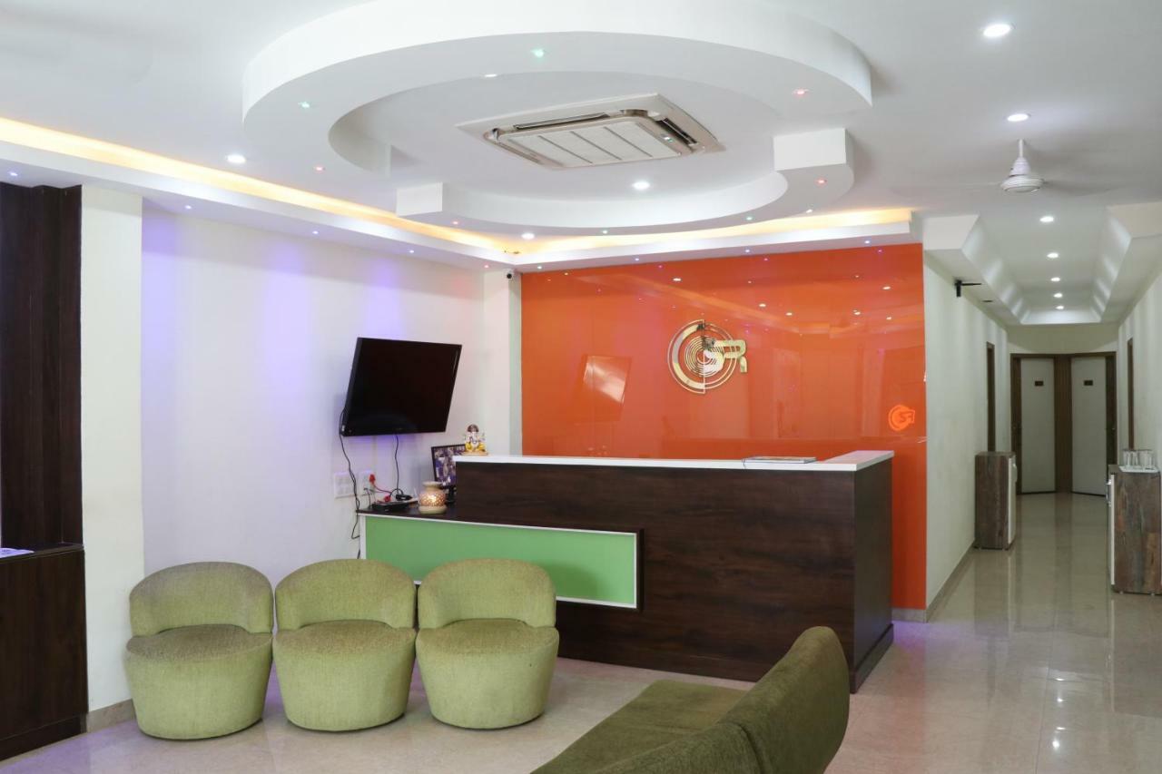 เอสอาร์ เรซิเดนซี Hotel Zirakpur ภายนอก รูปภาพ